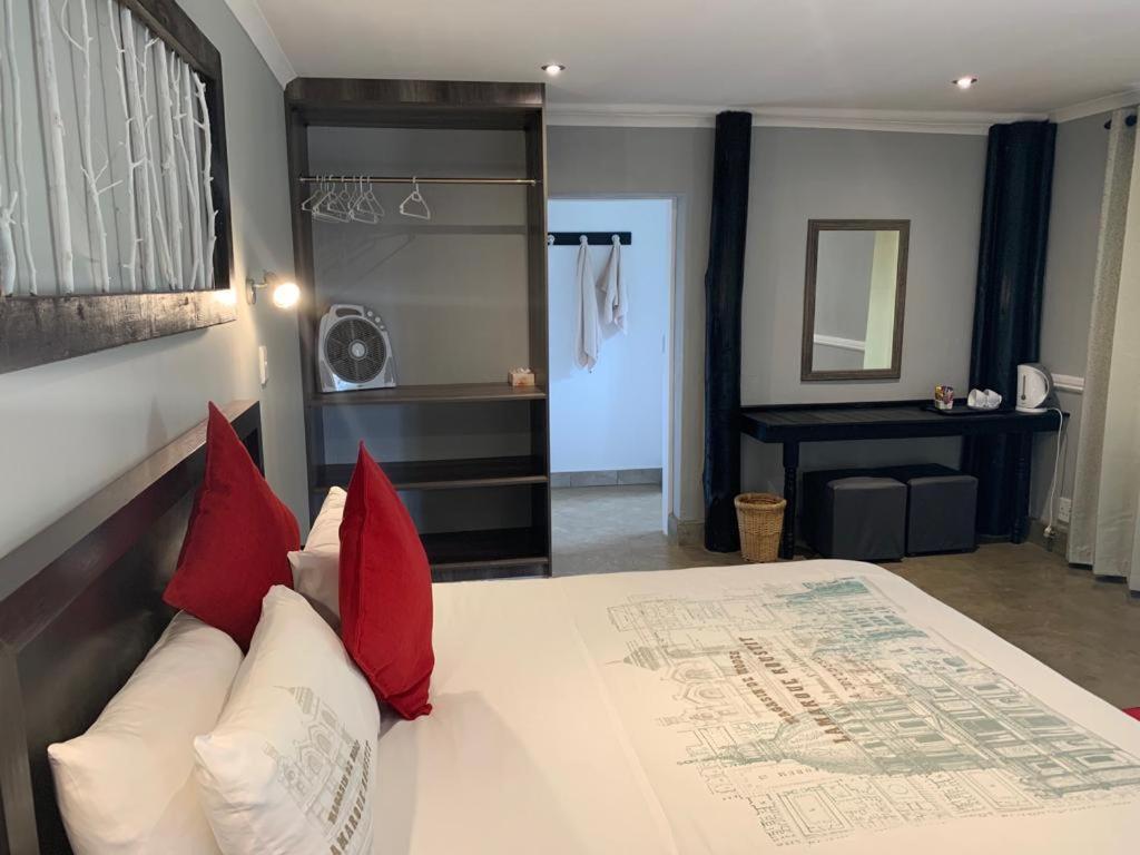 Mokoya Lodge Hekpoort Экстерьер фото