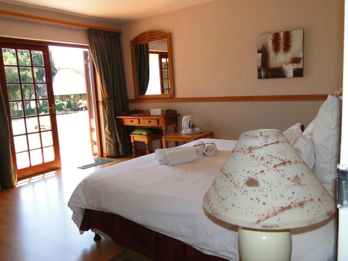 Mokoya Lodge Hekpoort Экстерьер фото